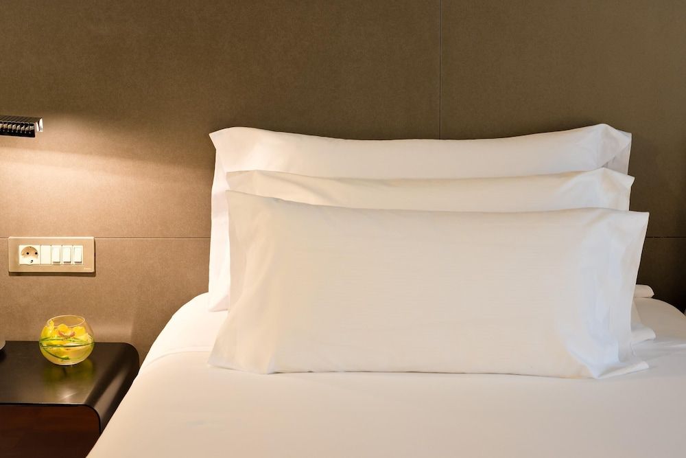 undefined NH Collection Barcelona Constanza 5