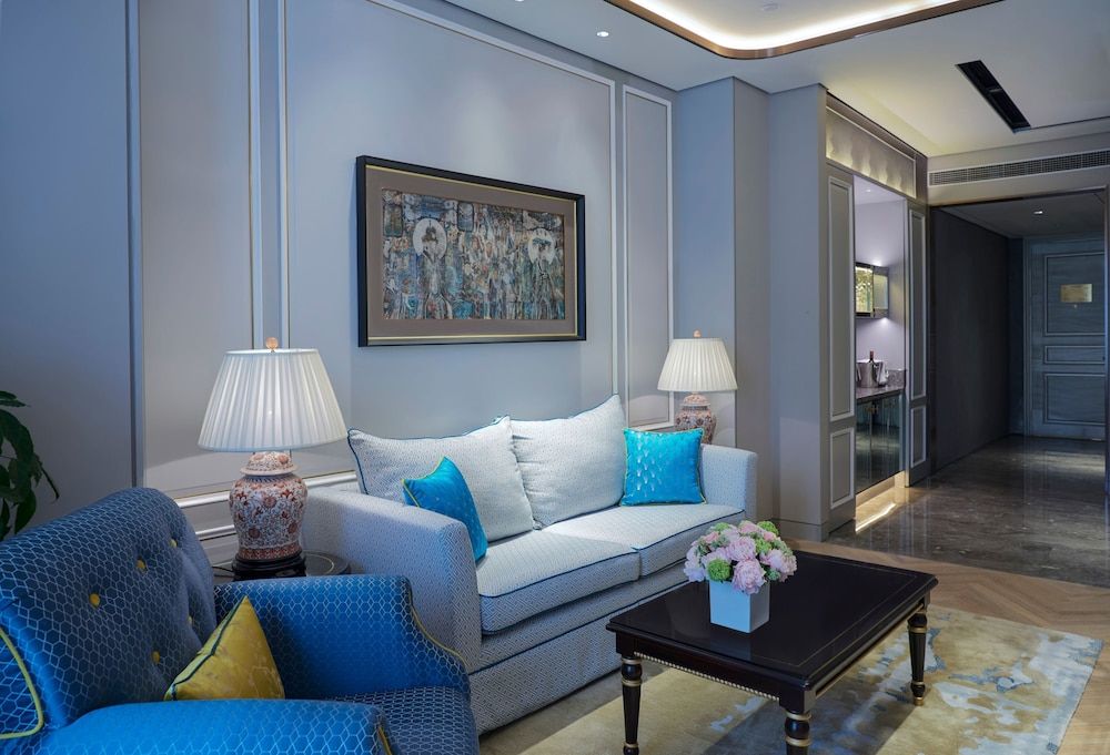 Sky Fortune Boutique Hotel Shanghai Executive Deluxe Business Suite Room 6