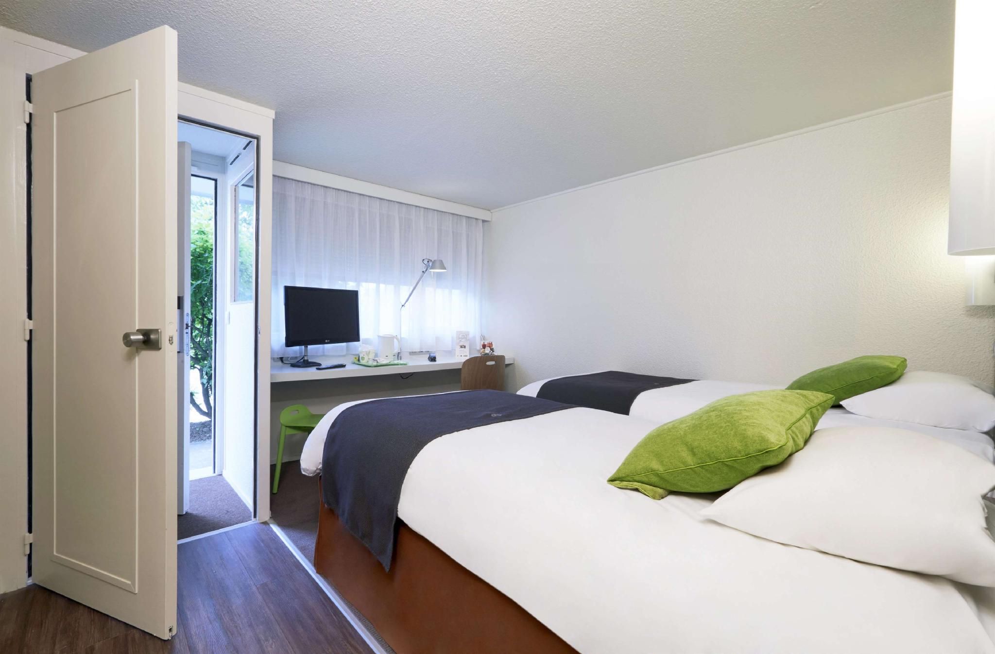Twin Room Next Generation