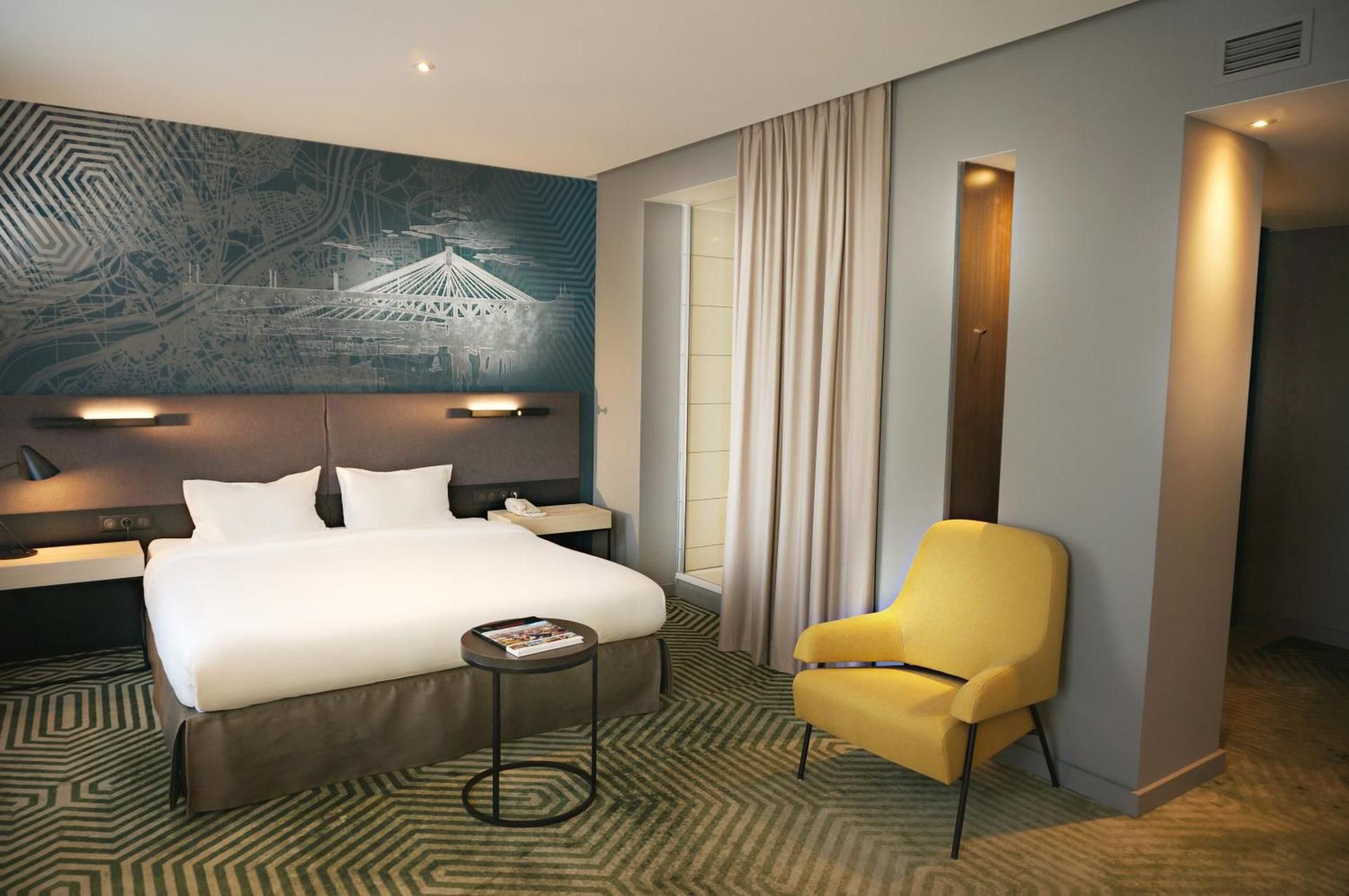 Superior Room with One King Bed and Sofa