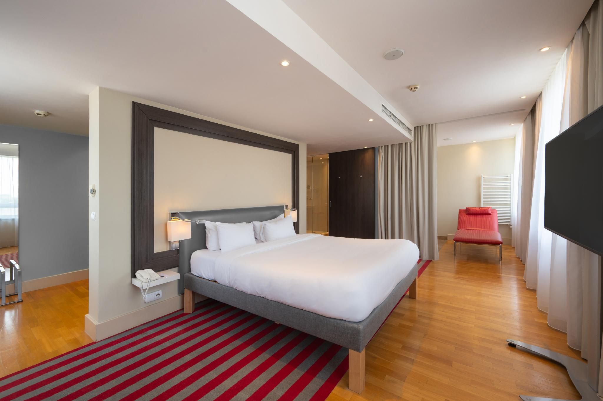 Junior Suite with a queen-size