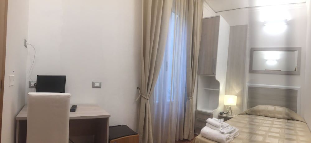 undefined Hotel Alinari