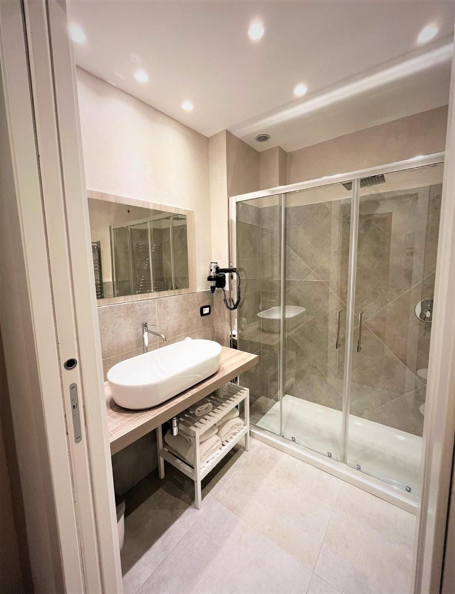 undefined Hotel Alinari 9