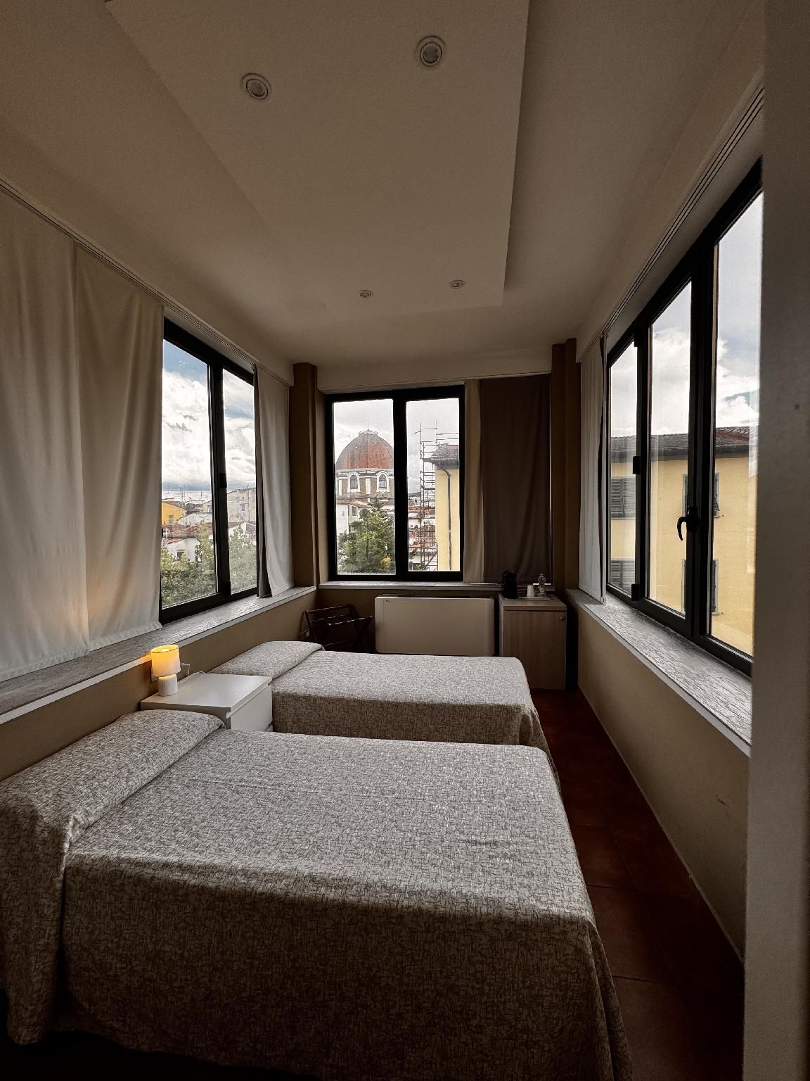 undefined Hotel Alinari 10