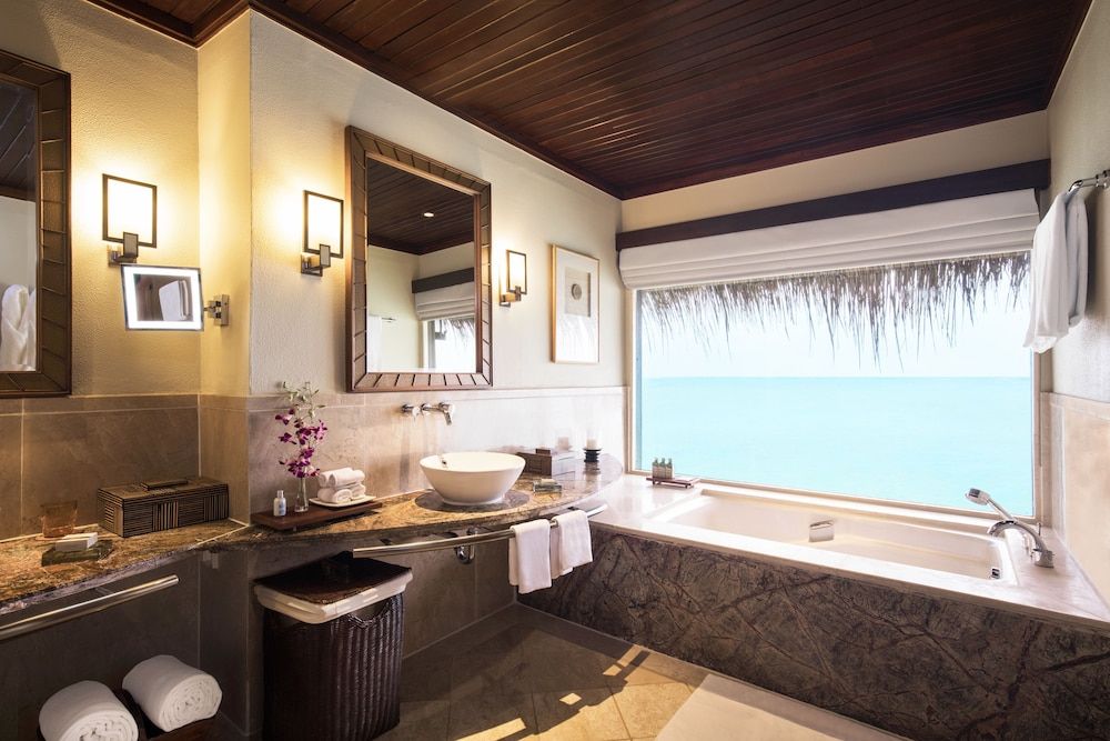 Standard Villa, 1 King Bed