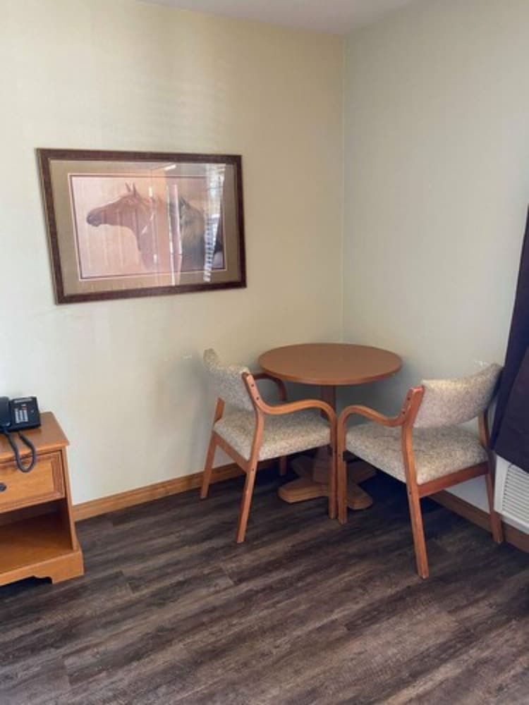 New Hochatown Lodge Standard Room, 2 Queen Beds, Non Smoking 4