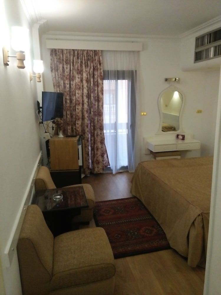 Beirut Hotel Superior Room 3