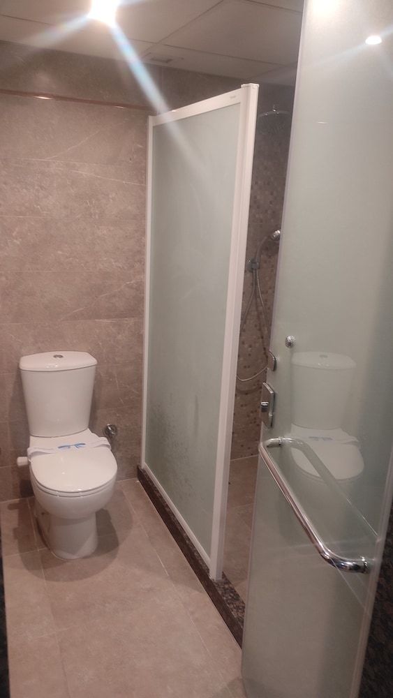 Beirut Hotel Superior Room 7