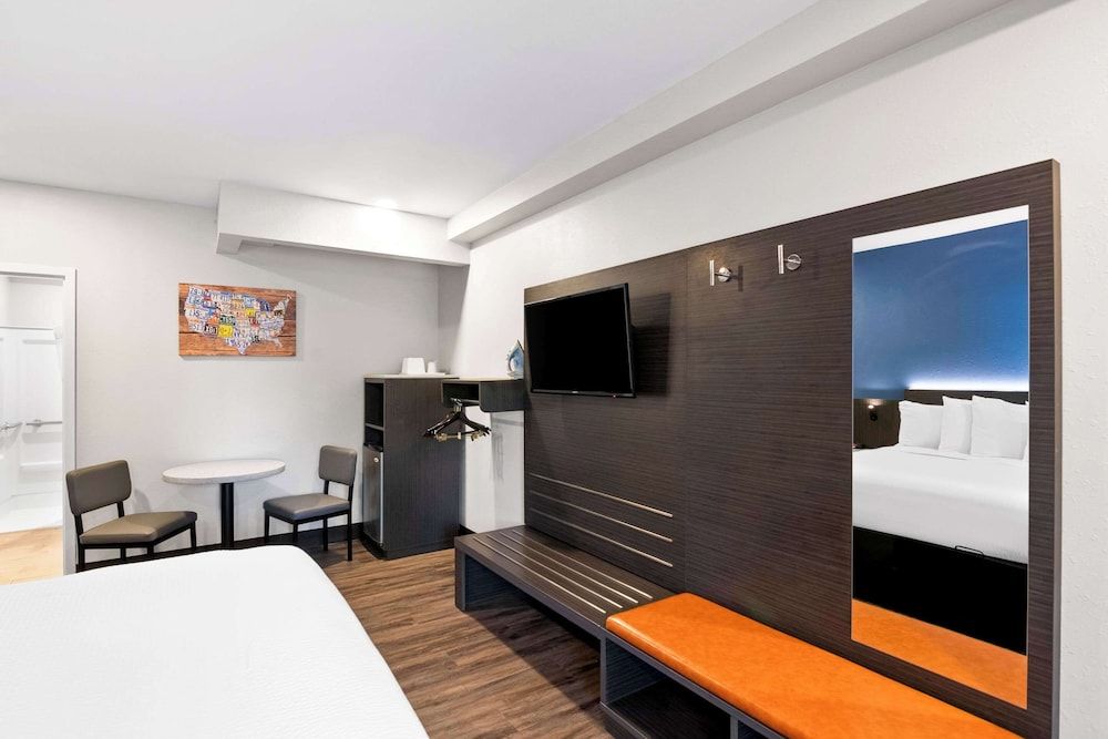 Room, 1 Queen Bed, Accessible, Non Smoking