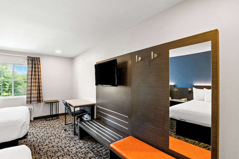 Standard Room, 2 Queen Beds, Non Smoking