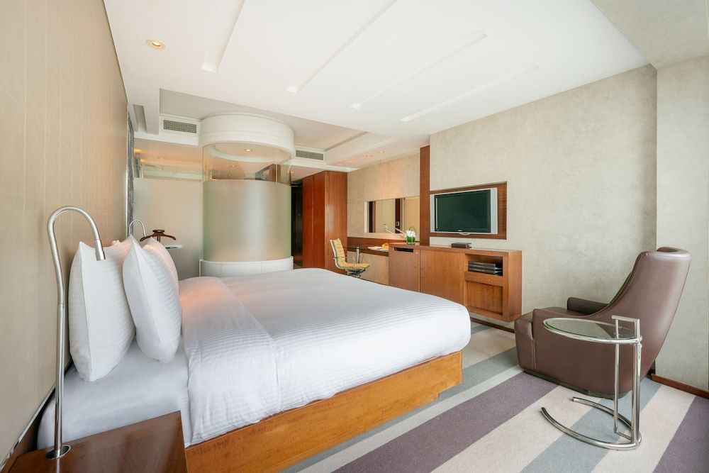 undefined The Eton Hotel 4