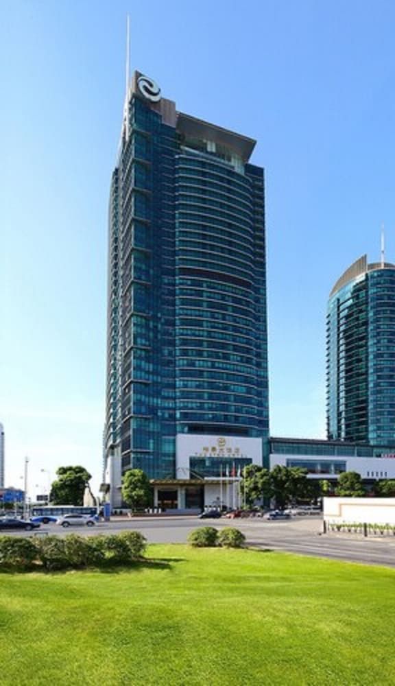 undefined The Eton Hotel 7