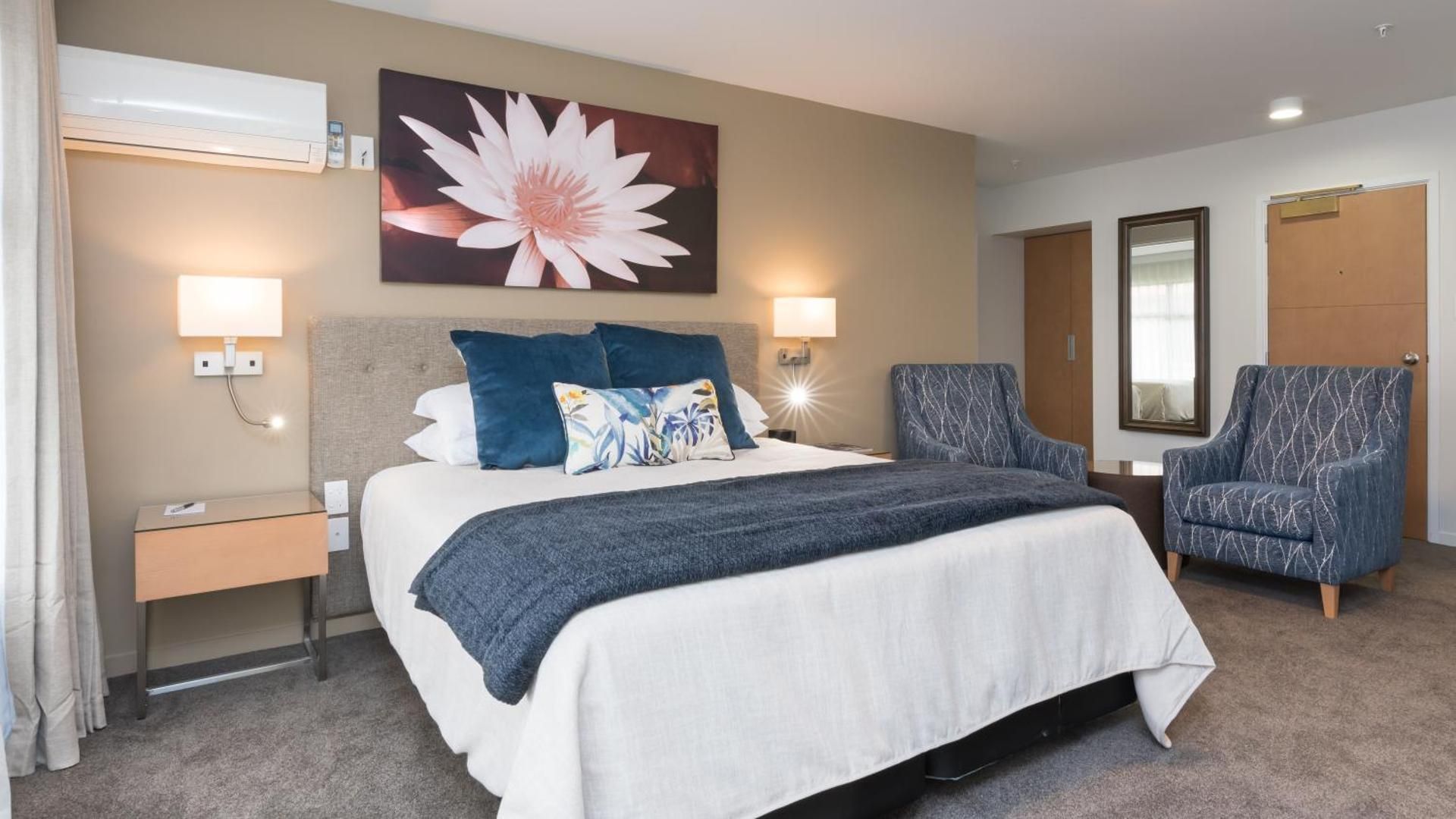 Distinction Hamilton Hotel & Conference Centre Superior Family Room 2