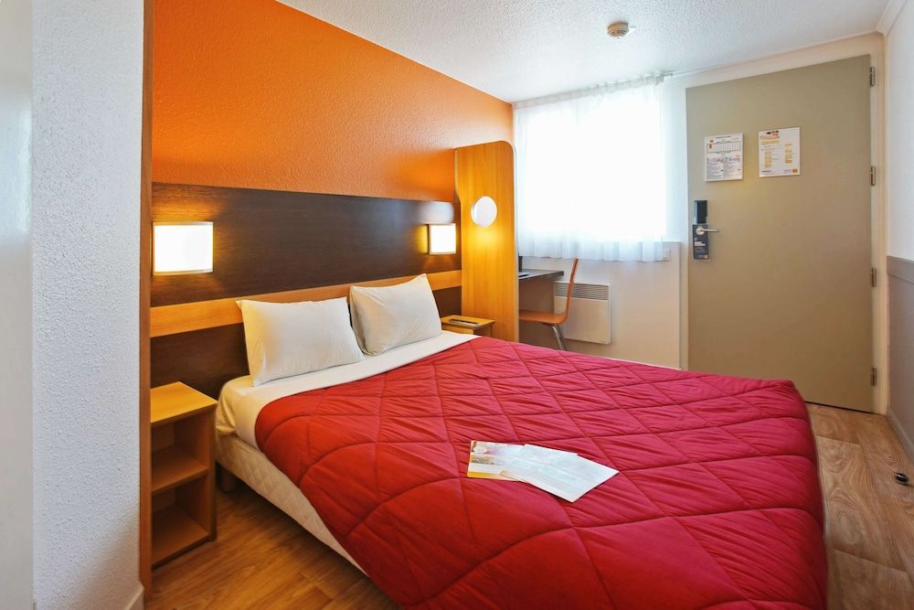 Premiere Classe Villejust - ZA Courtaboeuf Standard Room, 1 Double Bed 2