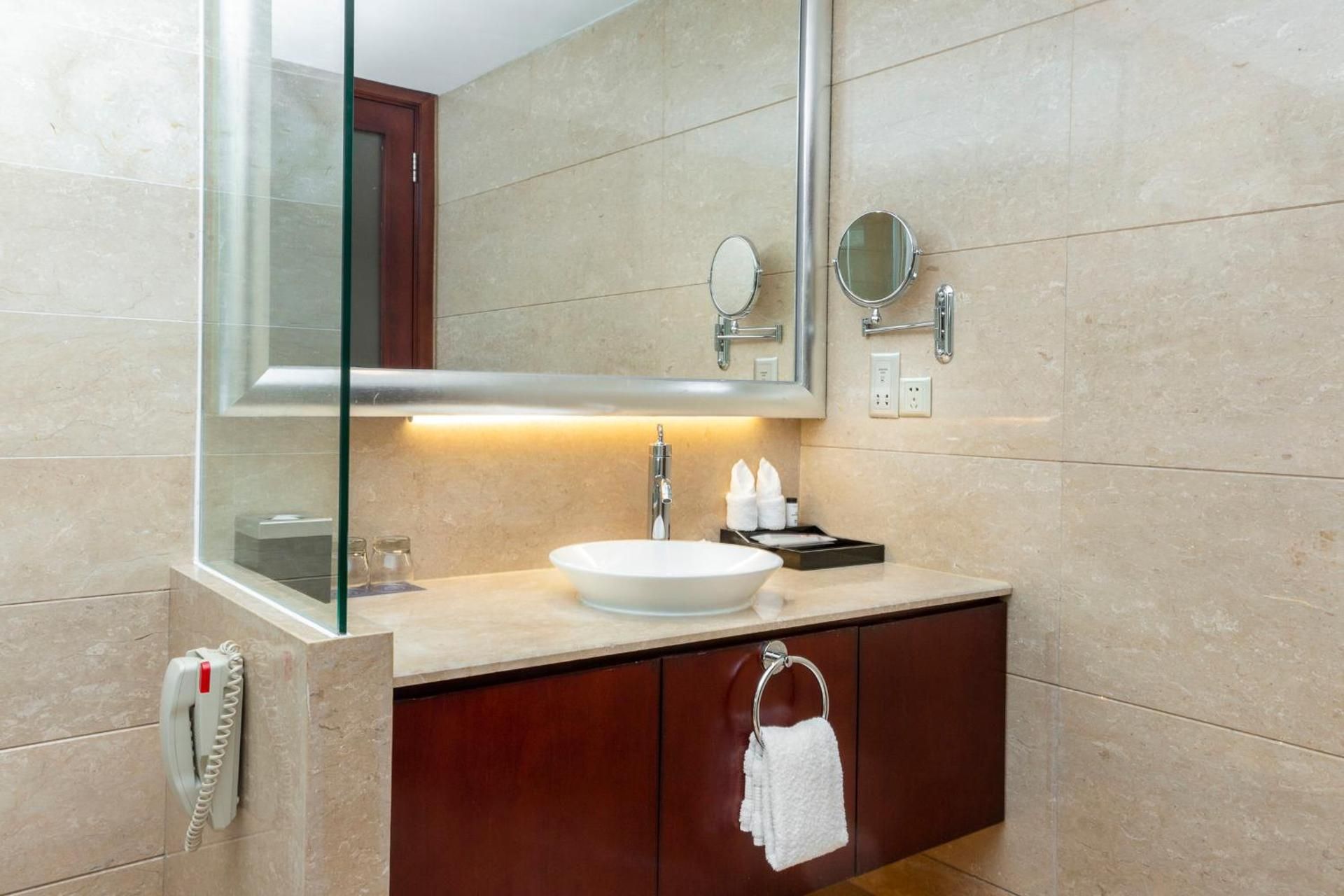 Executive Superior King, Club level, Guest room, 1 King