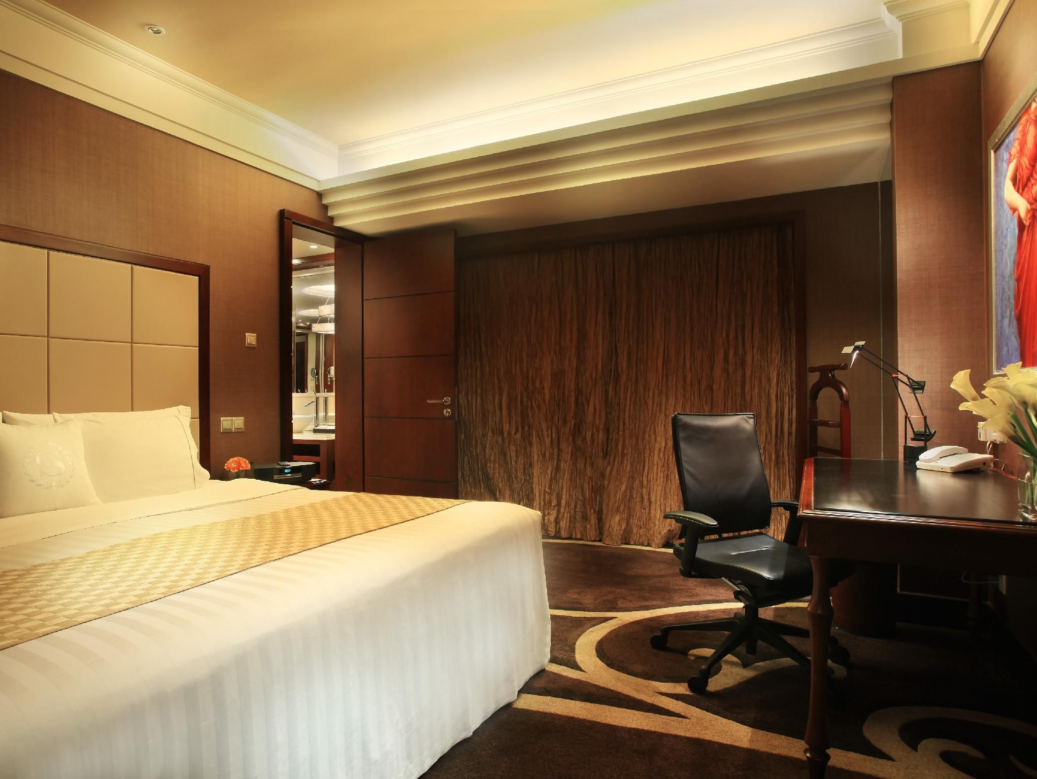 Sheraton Suite, Club lounge access, Suite, 1 King
