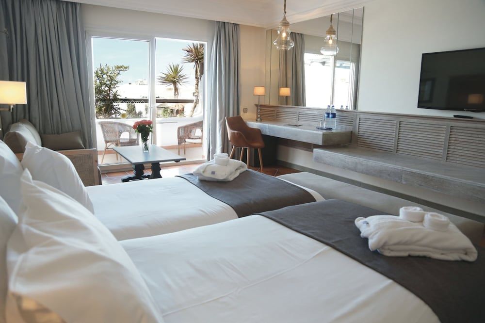Double Room, Balcony, Partial Sea View