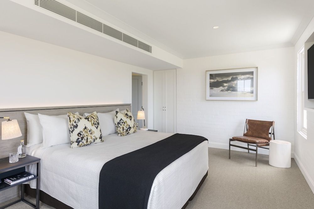 Hunter Suite