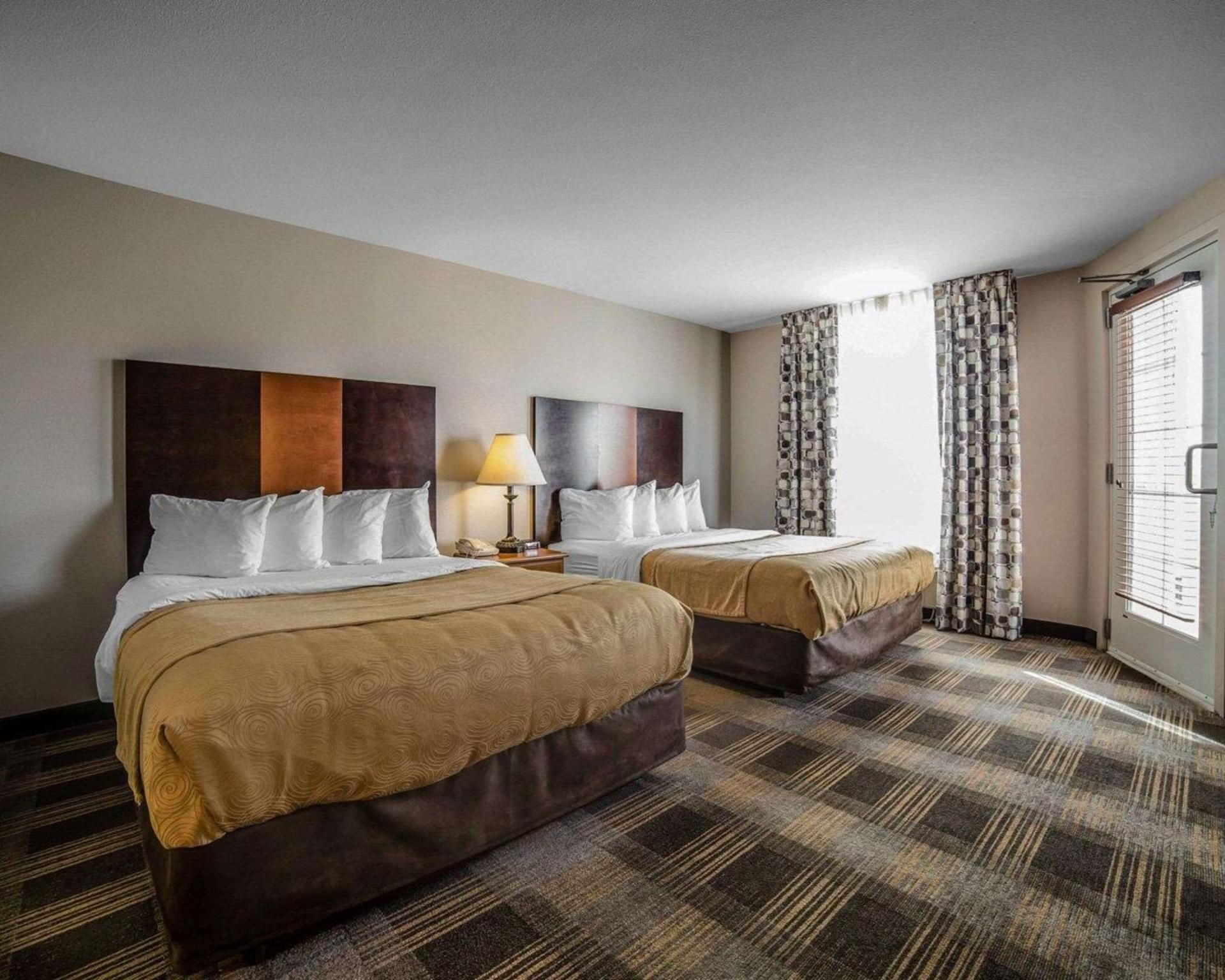 2 Queen Beds, Suite, Nonsmoking, Accessible