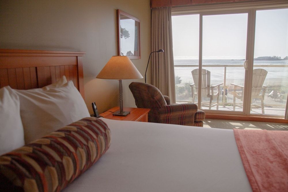 Long Beach Lodge Resort Deluxe Room, 1 King Bed, Beachside 3