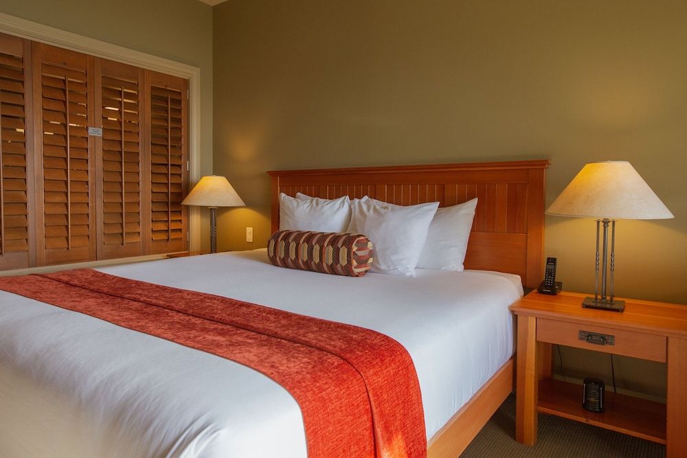 Long Beach Lodge Resort Deluxe Room, 1 King Bed, Beachside 2