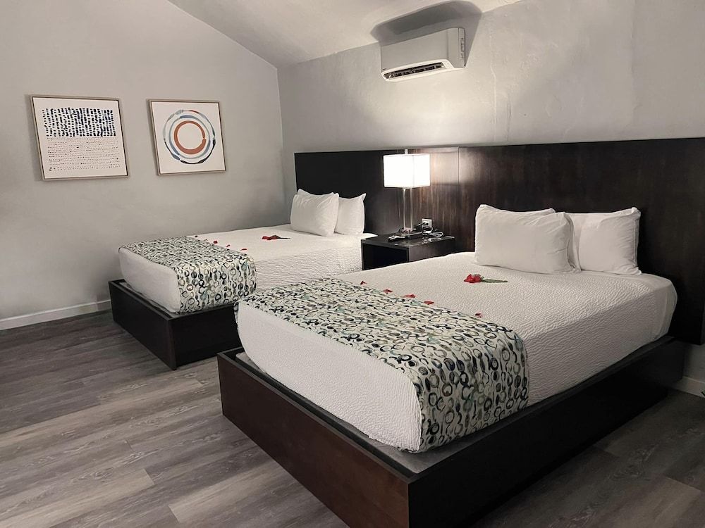 Waterview Suite, 2 Queens