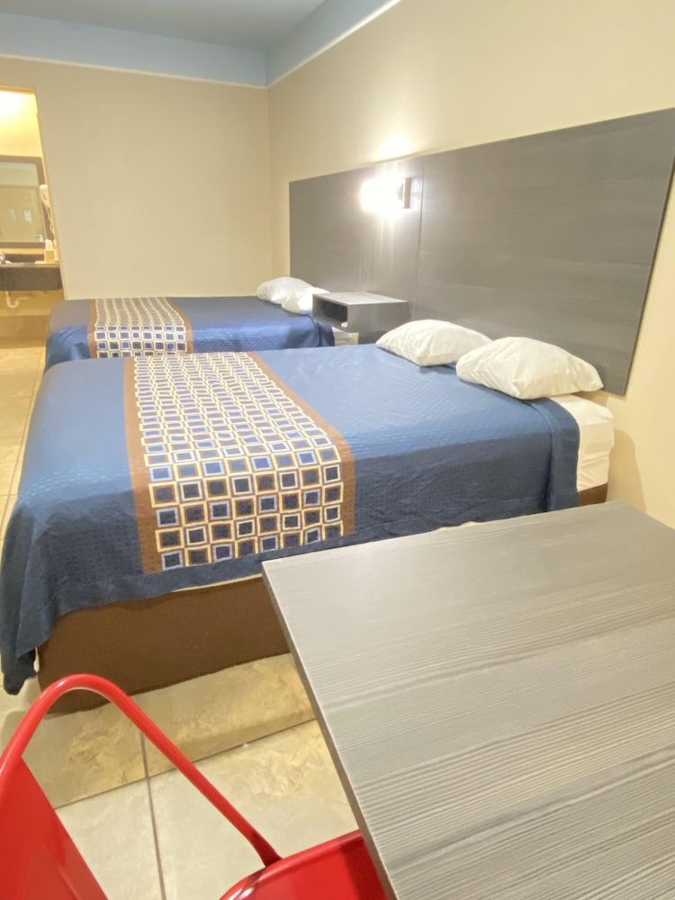 Standard Room, 2 Queen Beds, Smoking