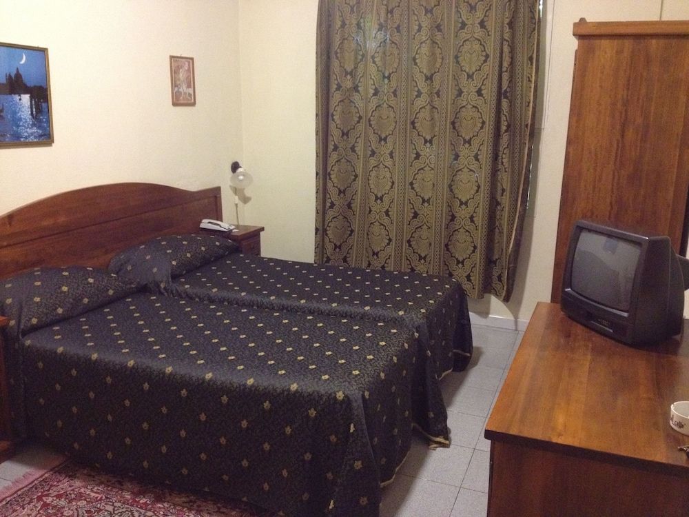 Hotel Archimede Ortigia Economy Double Room 5