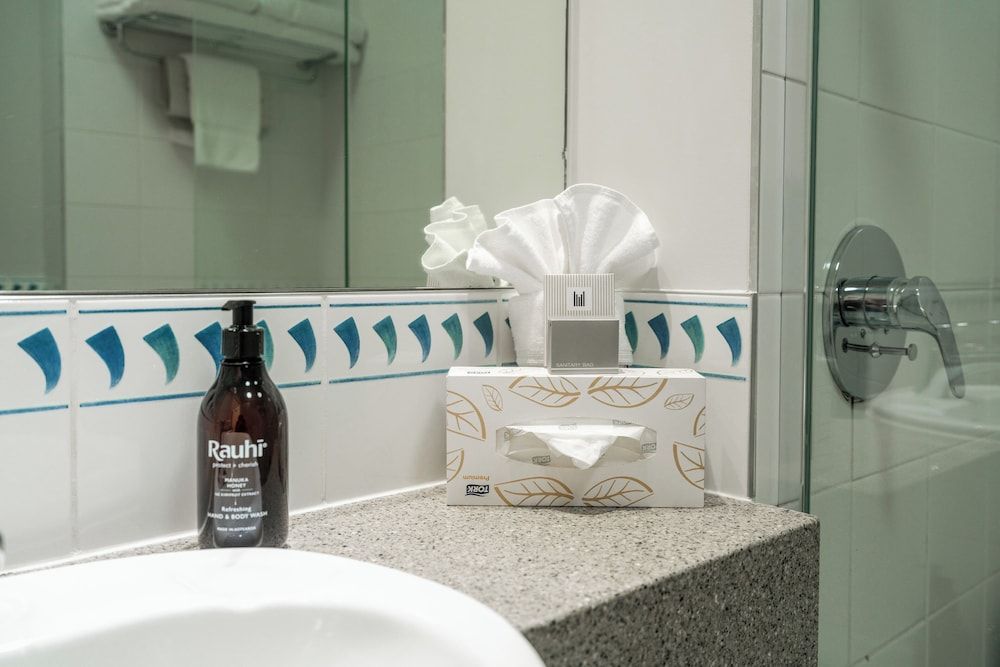 Copthorne Hotel and Resort Bay of Islands Superior Gardenview 1 Queen 4