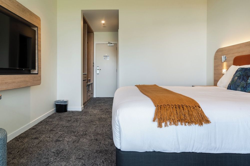 Copthorne Hotel and Resort Bay of Islands Superior Harbourview 1 King 4