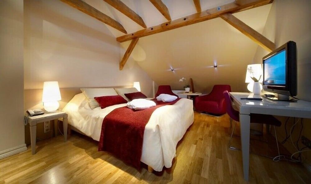undefined Opera Hotel 2