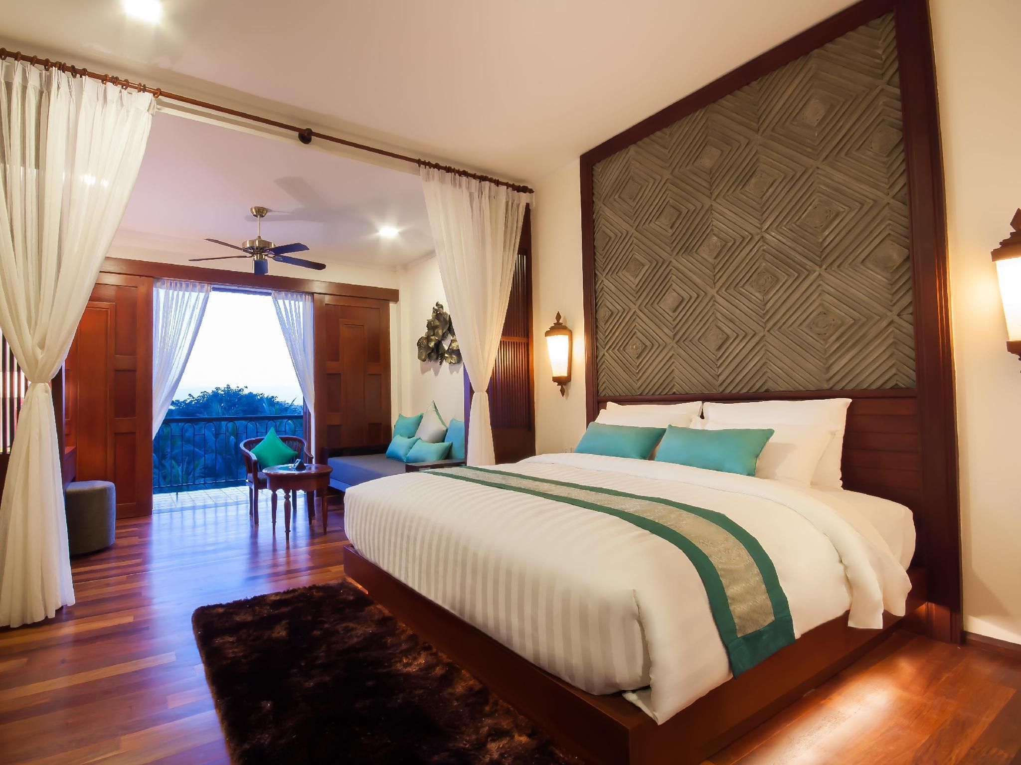 Lotus Blanc Resort Landmark Double Room 6