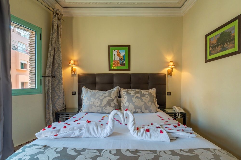 undefined Hotel Le Caspien 2