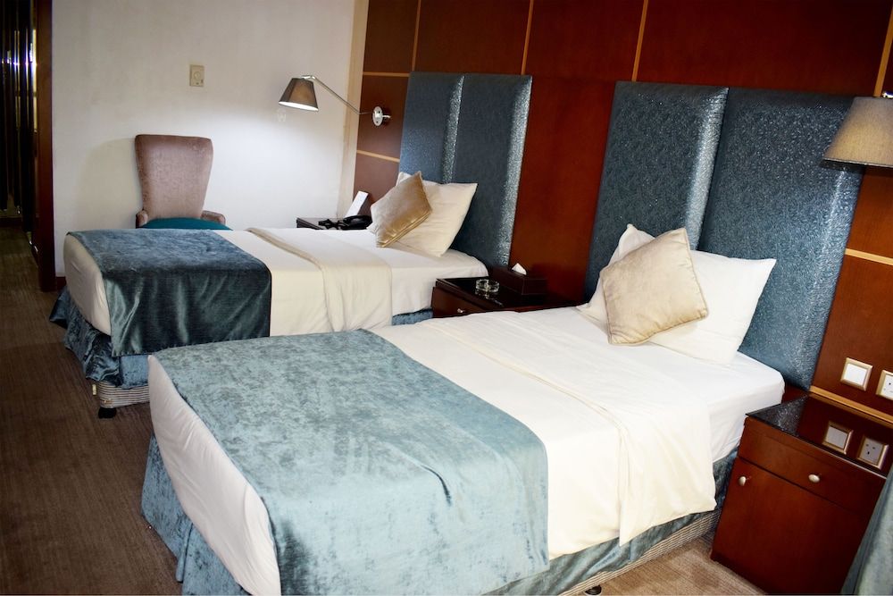 undefined Kings Park Hotel 2