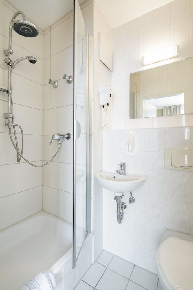 Hotel Pankow Standard Double Room, 1 Bedroom, Non Smoking 8