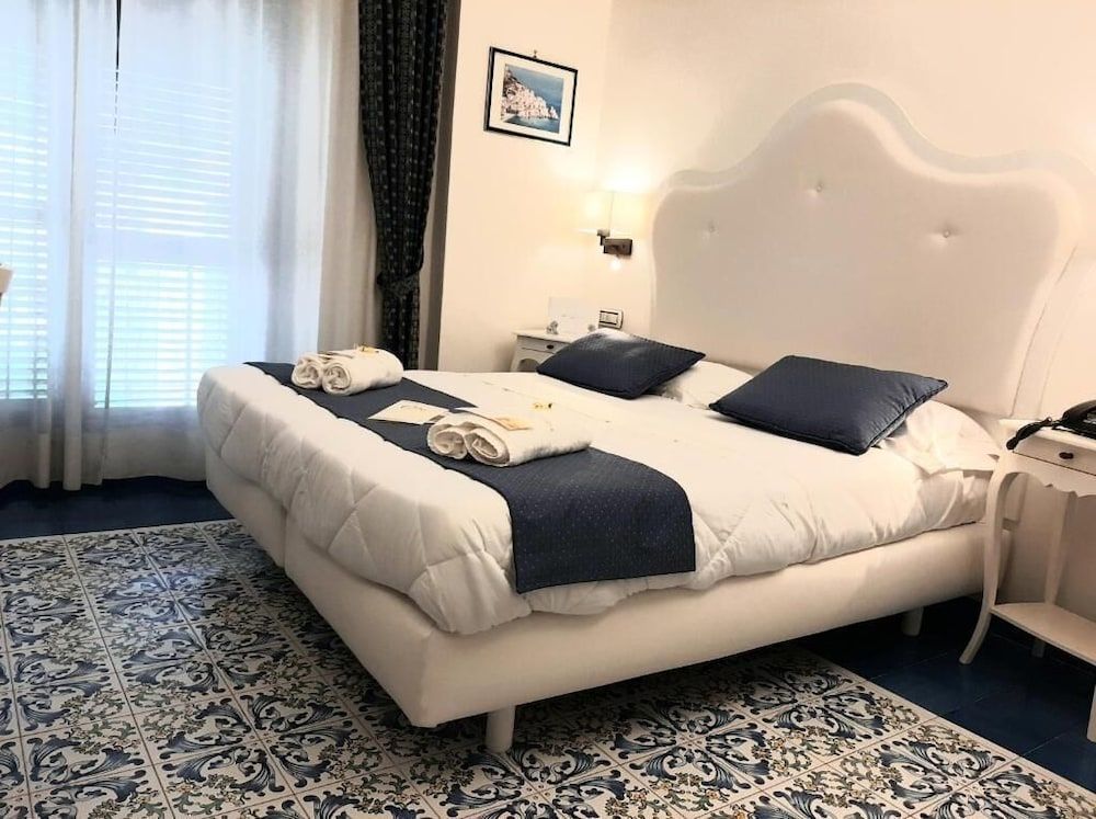 Classic Double Room, Balcony