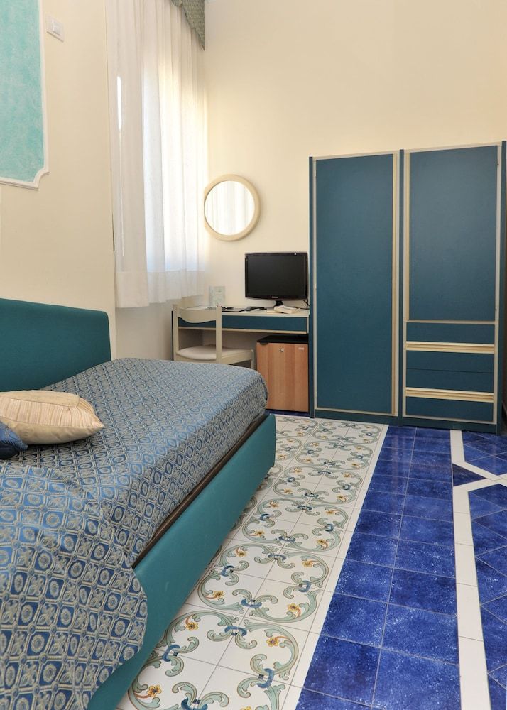 Economy Single Room