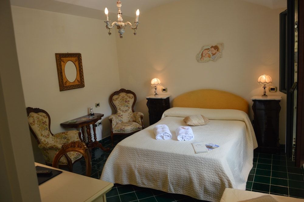 Studio, Jetted Tub, Annex Building (50 meters from the main entrance)
