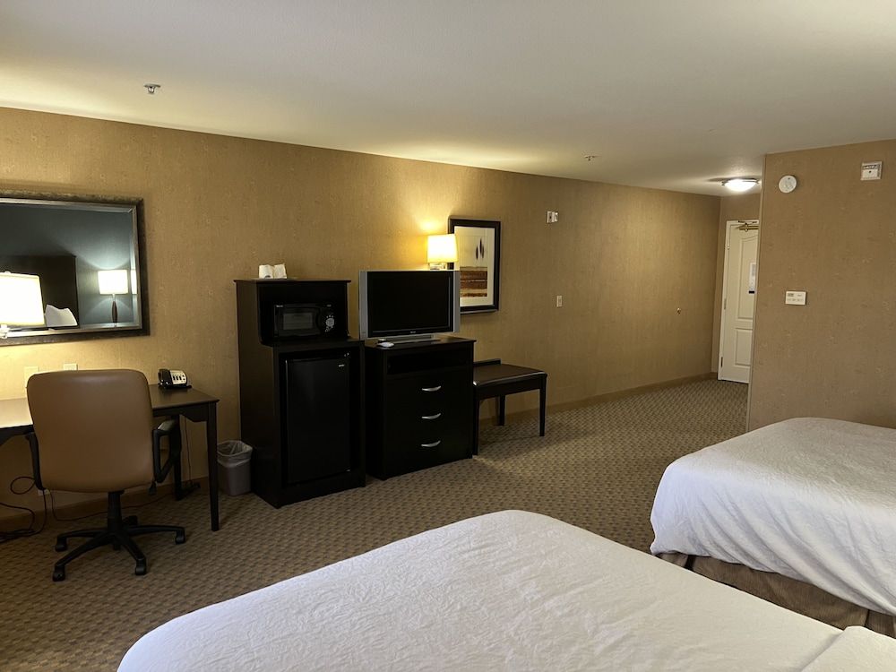 Room, 2 Queen Beds, Accessible, Non Smoking