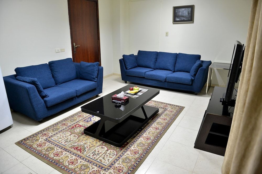 Four Seasons Hotel Apartments Studio 24