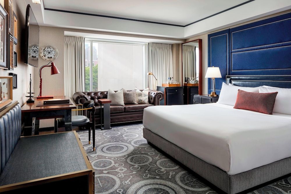 Deluxe Room, 1 King Bed