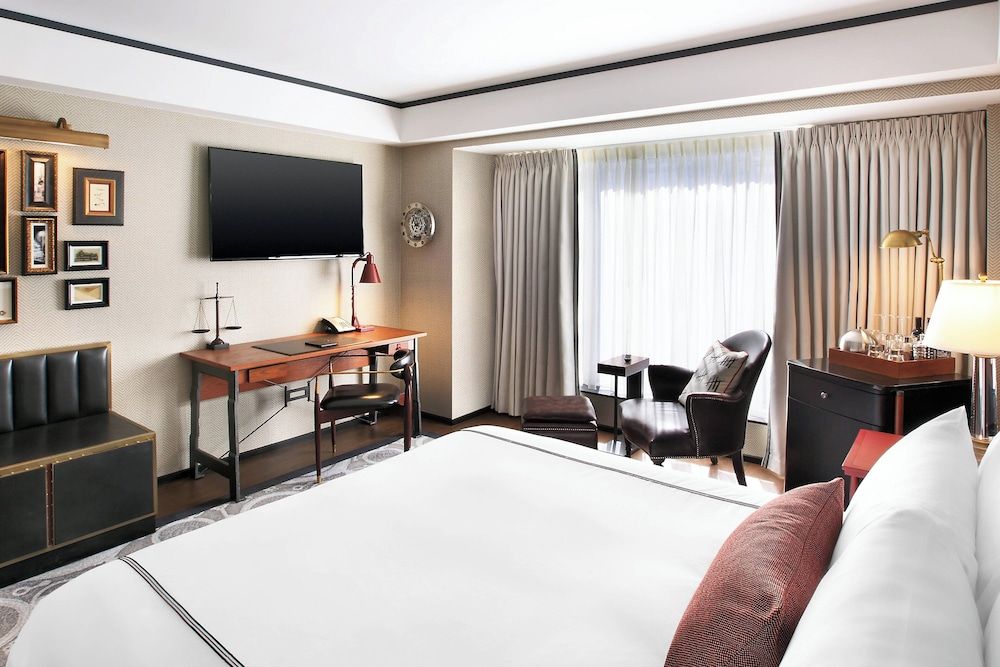 The Liberty, a Marriott Luxury Collection Hotel, Boston Superior Room, 1 King Bed 2
