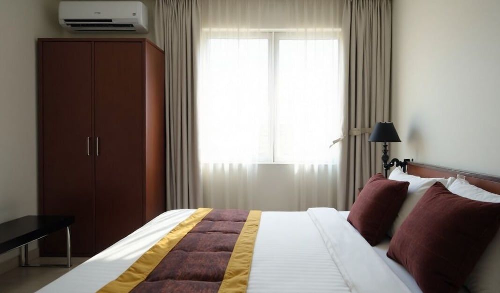 Khalifa Tower Hotel Apartments Standard Room, Kitchen 5