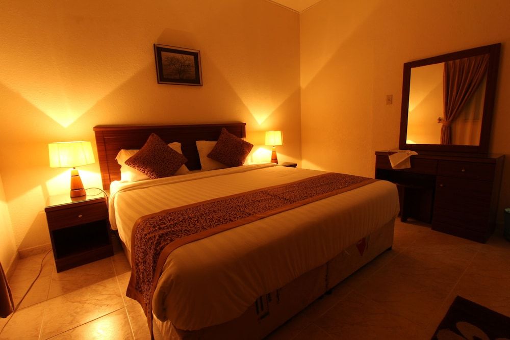 Khalifa Tower Hotel Apartments Standard Room, Kitchen