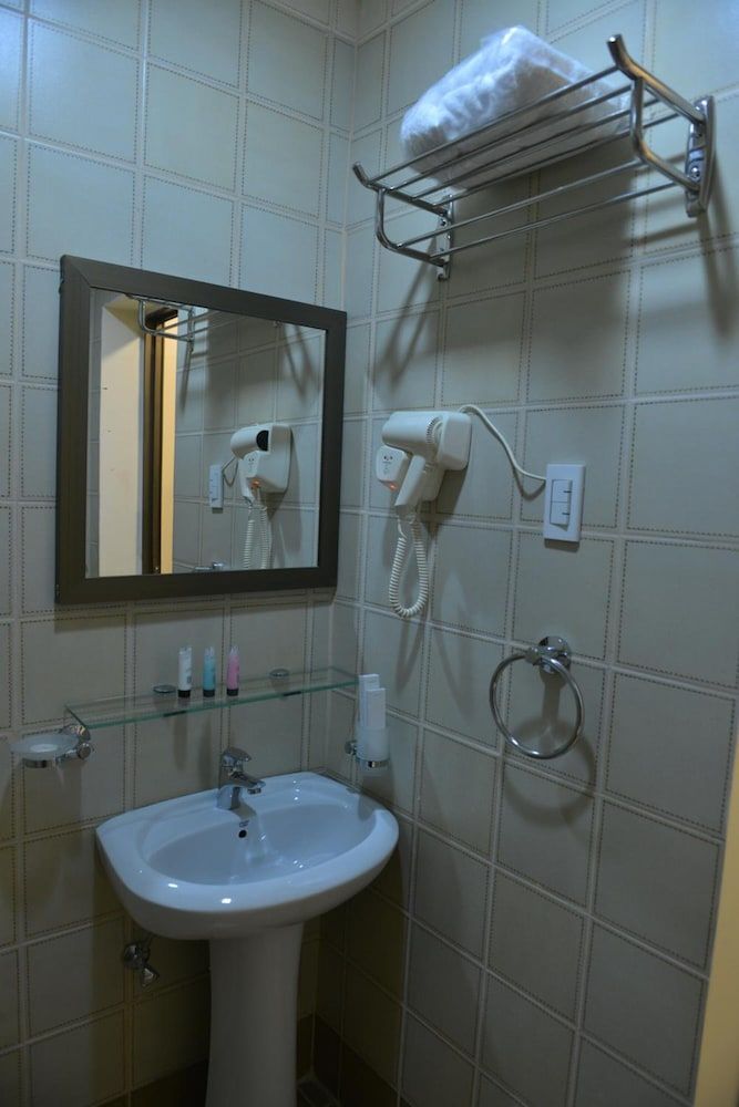 Khalifa Tower Hotel Apartments Basic Suite, 1 Bedroom 11