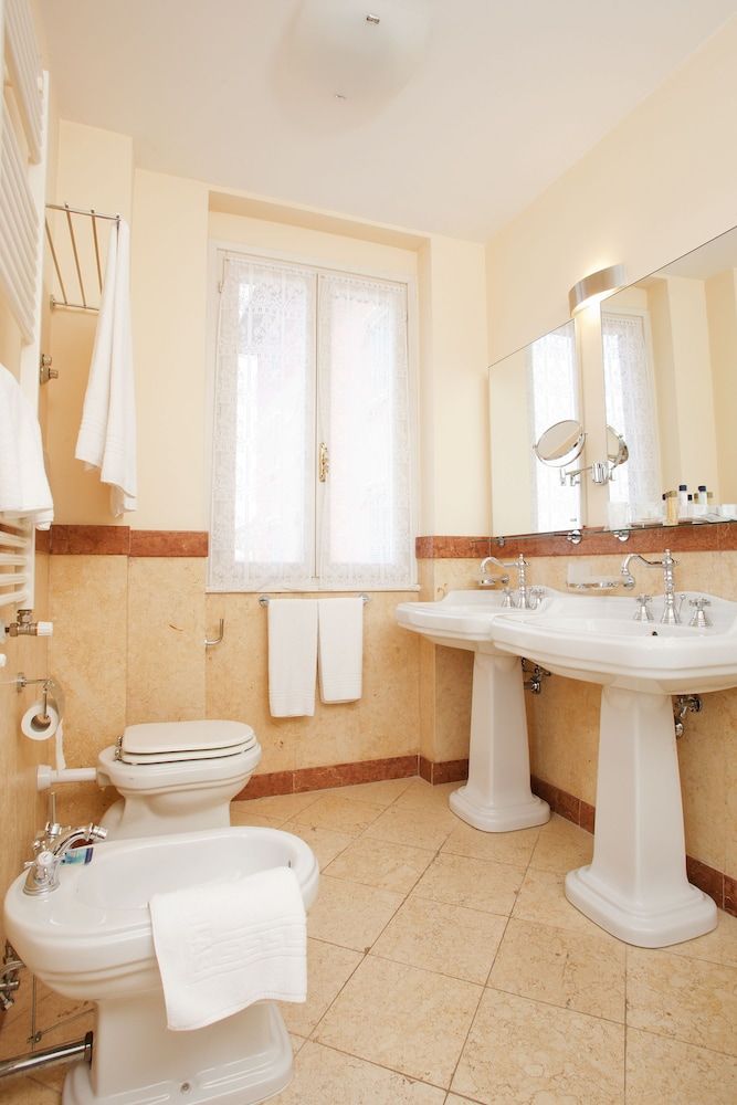 Hotel Villa Pigna Superior Triple Room 2