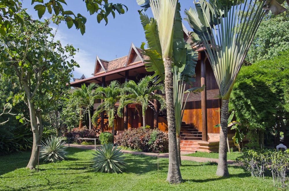 Angkor Village Resort & Spa Travelers Twin Room-Free Pick Up 4