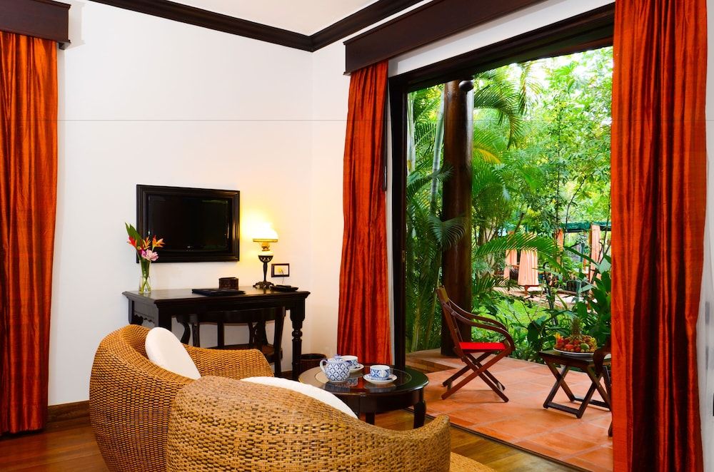 Angkor Village Resort & Spa Travelers Twin Room-Free Pick Up 3