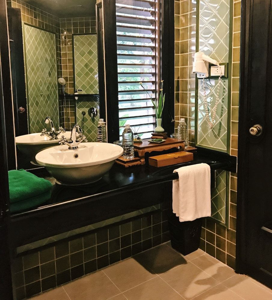 Angkor Village Resort & Spa Travelers Twin Room-Free Pick Up 5