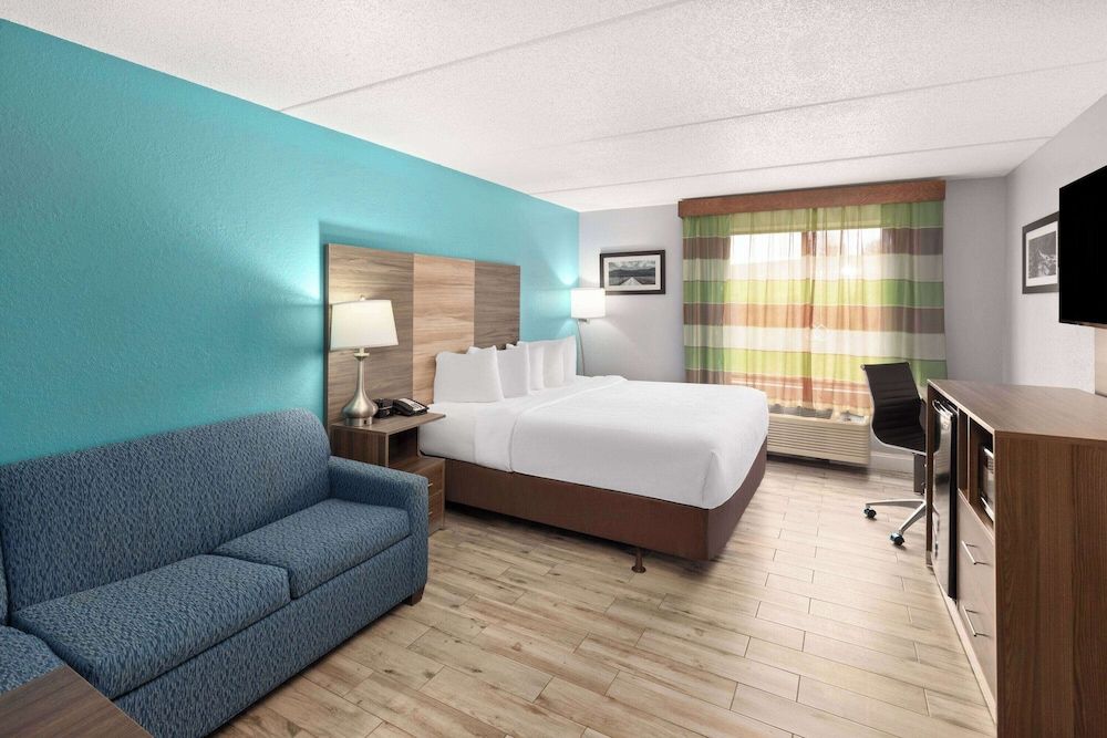Room, 1 King Bed, Accessible, Non Smoking
